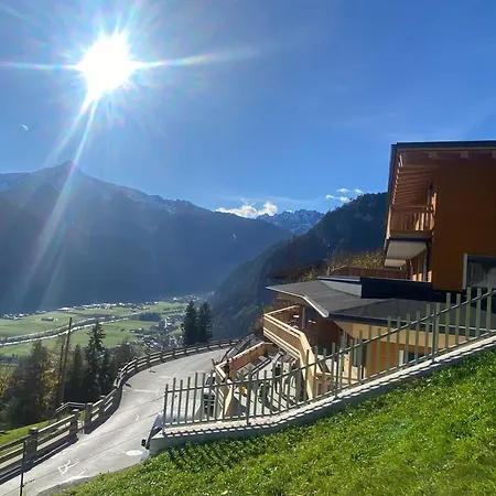 Bennis Dahuam * Muhlen (Tyrol)