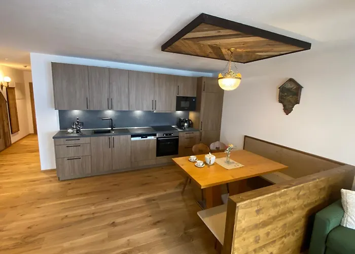 Bennis Dahuam * Muhlen (Tyrol)