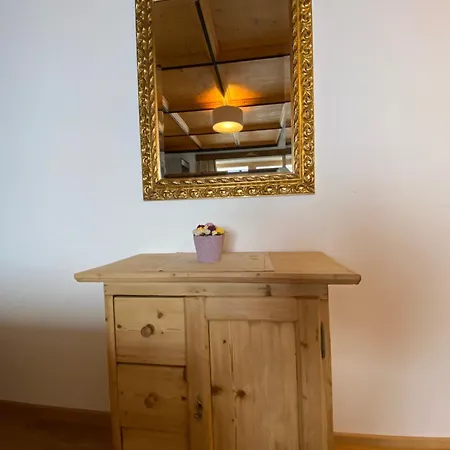 Bennis Dahuam * Muhlen (Tyrol)